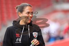 3. Liga; FC Ingolstadt 04 - SV Waldhof Mannheim; Cheftrainerin Sabrina Wittmann (FCI) vor dem Spiel