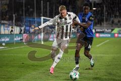 3. Liga - Saison 2026/27 - Waldhof Mannheim - FC Ingolstadt 04 - Olu Ogbemudia (Nr.14 - Waldhof Mannheim) - Lars Lokotsch (Nr.13 - FCI) - Foto: Meyer Jürgen
