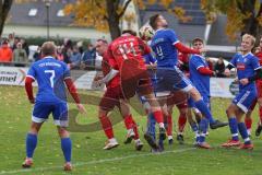 Kreisliga - Saison 2025/26- TSV Kösching - SV Zuchering - Valentin Hafner blau Kösching - Julian Moser rot Zuchering - Foto: Meyer Jürgen