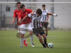 *Bayernliga Nord - Saison 2026/27 - FC Ingolstadt 04 II - FSV Stadeln - Timo Hengmith (Nr.10 - FCI II) - Maximilian Höhenberger rot Stadeln - Foto: Meyer Jürgen
