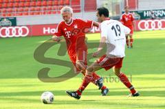 Paul Breitner im Laufduell gegen Thorsten Wolff. Foto: Adalbert Michalik