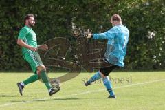 Kreisklasse - Saison 2025/26- TSV Lenting - SV Eitensheim - Meteham Kuscuoglu grün Lenting - Christoph Exner Torwart Eitensheim - Foto: Meyer Jürgen