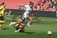 2. Bundesliga Frauen - Saison 2024/25 - FC Ingolstadt 04 Frauen - SV Weinberg - Magdalena Schwarz (Nr.23 - FCI Frauen) - Hofmann Sara gelb Weinberg - Foto: Meyer Jürgen