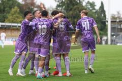 Toto-Pokal; SV Wacker Burghausen - FC Ingolstadt 04; Fredrik Carlsen (8, FCI) Schuß Tor Jubel Treffer 1:0 in der ersten Minute Keanan Bennetts (18 FCI) Vinko Šapina (41, FCI) Emre Gül (5, FCI) Lars Lokotsch (13, FCI) Ognjen Drakulic (30, FCI) Davide Sekul