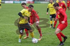 Kreisliga - Saison 2024/25- TSV Kösching - FC Hitzhofen/Oberzell - Emin Ismaili gelb Hitzhofen - Oguzhan Önür rot rechts Kösching - Stefan Winzinger rot Kösching mitte - Foto: Meyer Jürgen