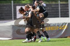 2. Bundesliga Frauen - Saison 2023/24 - FC Ingolstadt 04 Frauen - Turbine Potsdam - Der 1:0 Führungstreffer durch Samantha Stiglmaier (Nr.27 - FCI) - jubel - tor -  Melike Pekel (Nr.38 - FCI) - Katharina Böhm (Nr.25 - FCI) - Lisa Ebert (Nr.10 - FCI) - Rei