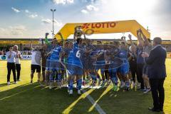 Toto-Pokal; Finale; FV Illertissen - FC Ingolstadt 04; Illertissen Toto Pokal Sieger, Sieg Jubel Freude Pokal Party Lotto Feier