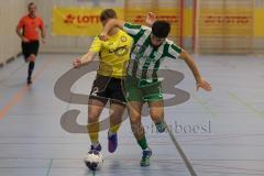 Lotto Bayern Hallencup - Lindenkreuzhalle Saison 2024/25 - FC Hitzhofen - SV Manching - Felix Bogner gelb Hitzhofen - Rayen Kouki grün Manching - Foto: Meyer Jürgen