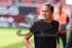 3. Liga; FC Ingolstadt 04 - TSV 1860 München; vor dem Spiel Cheftrainerin Sabrina Wittmann (FCI)