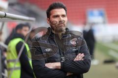 3. Liga; FC Ingolstadt 04 - VfL Osnabrück; Cheftrainer Guerino Capretti (FCI) an der Seitenlinie, Spielerbank