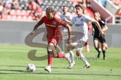 3. Liga; FC Ingolstadt 04 - SV Wehen Wiesbaden; Yann Sturm (7, FCI) Bogicevic Donny (8 SVWW)