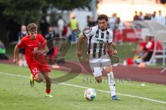 Toto-Pokal - VfB Forstinning - FC Ingolstadt 04; Zweikampf Kampf um den Ball Milicevic, Karlo (32) und Davide Sekulovic (33, FCI)