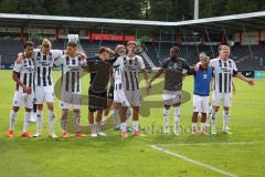 3. Liga - Saison 2026/27 - SC Sonnenhof Großaspach - FC Ingolstadt 04 - Die Mannschaft bedankt sich bei den mitgereisten Fans - jubel - Foto: Meyer Jürgen