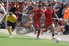 * Testspiel - Saison 2025/26 - FC Ingolstadt 04 - SpVgg Bayreuth - Patrick Scheder (Nr.8 - SpVgg Bayreuth) - Davide Sekulovic (Nr.33 - FC Ingolstadt 04) - Rexhepi Nuredin (Nr.45 - FC Ingolstadt 04) rechts - Foto: Meyer Jürgen
