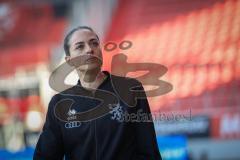 3. Liga; FC Ingolstadt 04 - FC Viktoria Köln; vor dem Spiel Cheftrainerin Sabrina Wittmann (FCI)