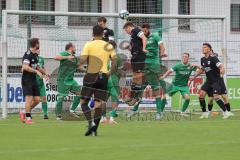 Bezirksliga - Saison 2025/26 - FC Gerolfing - TSV Gaimersheim - Christian Träsch (Nr.3 - FC Gerolfing) - Elias Burgfeld (Nr.11 - TSV Gaimersheim)- Foto: Meyer Jürgen