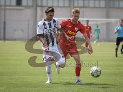 Bayernliga Nord - Saison 2026/27 - FC Ingolstadt 04 II - Jahn Regensburg II - Noel Lakatos weiss FCI - Henrik Heid rot Regensburg - Foto: Meyer Jürgen