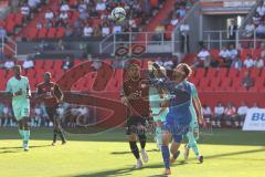 3. Liga; FC Ingolstadt 04 - TSV 1860 München; Torwart Hiller Marco (1 TSV) Pascal Testroet (37, FCI) kommt zu spät Torchance