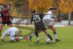 2. Bundesliga Frauen - Saison 2025/26 - FC Ingolstadt 04 Frauen - Eintracht Frankfurt II - Annika Kömm (Nr.25 - FC Ingolstadt Frauen I) - Bednorz Keira weiss Frankfurt - Jenny Beyer (Nr.8 - FC Ingolstadt Frauen I) - Foto: Meyer Jürgen