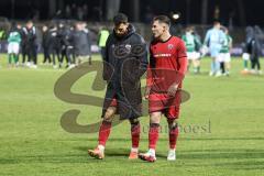 3. Liga; 1. FC Schweinfurt 05 - FC Ingolstadt 04; Spieler bedanken sich bei den Fans 1:1 Lukas Fröde (34, FCI) Jonas Scholz (15, FCI)