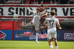 3. Liga - Saison 2026/27 - FC Ingolstadt 04 - SV Wehen Wiesbaden - Linus Rosenlöcher (Nr.19 - FCI) - Roberto Massimo (Nr.22 - Wehen/Wiesbaden) - Foto: Meyer Jürgen