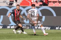 3. Liga; FC Ingolstadt 04 - Rot-Weiss Essen; Yannick Deichmann (20, FCI) Rios Alonso José-Enrique (23 RWE)