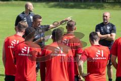 3. Liga; FC Ingolstadt 04 - Trainingslager, Allgäu, Cheftrainer Michael Köllner (FCI) Ansprache Co-Trainer Maniyel Nergiz (FCI)