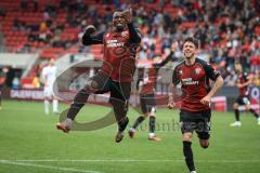 3. Liga - Saison 2026/27 - FC Ingolstadt 04 - SV Wehen Wiesbaden - Obed Ugondu (Nr.17 - FCI) mit dem 2:2 Ausgleichstreffer - jubel  - Linus Rosenlöcher (Nr.19 - FCI) - Foto: Meyer Jürgen