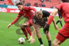 3. Liga; FC Ingolstadt 04 - TSV Havelse; Zweikampf Kampf um den Ball Dennis Kaygin (10, FCI) Düker Julius (10 TSV)