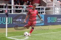 3. Liga - Saison 2025/26 - FC Ingolstadt 04 - Jahn Regensburg - Yann Sturm (Nr.7 - FC Ingolstadt 04) beim Eckball - XXXXX - Foto: Meyer Jürgen