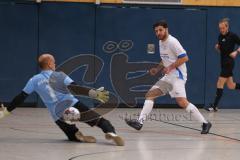 Hallenturnier MTV Ingolstadt - Saison 2025/26 - MTV Ingolstadt - Reichertshofen - Efe Bulut weiss Reichertshofen  - Ivan Covic Torwart  MTV - Foto: Meyer Jürgen