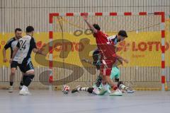 Lotto Bayern Hallencup - Saison 2024/25 - Türkisch SV Ingolstadt - TSV Ober./Unterhaunstadt- Daniel Drotleff rot Türkisch - Baran Cakir grau Ober./Unterhaunstadt  - Martin Krumpietz TW Ober./Unterhaunstadt  - Nikola Kamenjasevic grau Ober./Unterhaunstadt 