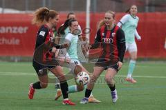 2. Bundesliga Frauen - Saison 2025/26 - FC Ingolstadt 04 Frauen - SG Andernach - Kossmann Lisa grün Andernach  - Leonie Haberäcker (Nr.27 - FC Ingolstadt Frauen I) - Teresa Fritzberg (Nr.26 - FC Ingolstadt Frauen I) rechst - Foto: Meyer Jürgen