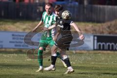 Landesliga - Saison 2025/26 - SV Manching - TSV Schwabmünchen - Maximilian Eberwein (Nr.4 - SV Manching) - Gumpinger Richard schwarz Schwabmünchen - Foto: Meyer Jürgen