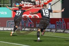 3. Liga - Saison 2024/25 - FC Ingolstadt 04 - SV Wehen Wiesbaden - Der 1:0 Führungstreffer durch Pascal Testroet (Nr.37 - FCI) - jubel - - Mladen Cvjetinovic (Nr.19 - FCI) - Foto: Meyer Jürgen