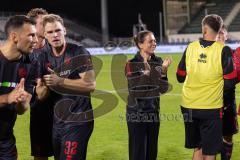 3. Liga; TSV Havelse - FC Ingolstadt 04; nach dem Spiel Sieg Jubel Freude Cheftrainerin Sabrina Wittmann (FCI) Simon Lorenz (32, FCI)