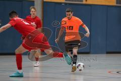 Hallenturnier MTV Ingolstadt - Saison 2025/26 - SV Zuchering - SV Kasing - Florian Gjeka rot Zuchering - Emre Erbas orange Kasing - Foto: Meyer Jürgen