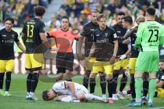 3. Liga - Saison 2024/25 - Alemannia Aachen - FC Ingolstadt 04  - Simon  Lorenz (Nr.32 - FCI) - Torwart Elias Bördner (Nr.23 - Alemannia Aachen) - Foto: Meyer Jürgen