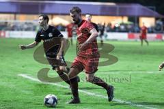 Toto Pokal; FC Sportfreunde Schwaig - FC Ingolstadt 04; Yannick Deichmann (20, FCI) Zweikampf Kampf um den Ball Noah Brill 4