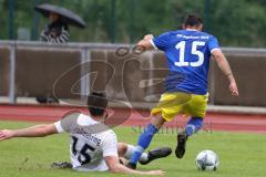 Kreisklasse -  Saison 2023/2024 - TSV Ingolstadt Nord - TSV Großmehring - Sebastian Eisenberger weiss Großmehring - Onur Keskin blau Ing Nord - Foto: Meyer Jürgen