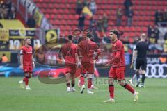 3. Liga; FC Ingolstadt 04 - Alemannia Aachen; Spiel ist aus, Niederlage, hängende Köpfe 1:2; Yann Sturm (7, FCI) Max Besuschkow (17, FCI) f22#Yannick Deichmann (20, FCI)