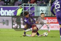 3. Liga; Erzgebirge Aue - FC Ingolstadt 04; Julian Kügel (29, FCI) wird gefoult von Fabisch Jonah (20 Aue)