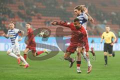 3. Liga; FC Ingolstadt 04 - MSV Duisburg; Zweikampf Kampf um den Ball Marcel Costly (22, FCI) Bitter Joshua (29 MSV)
