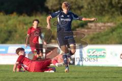 Kreisliga - Saison 2025/26- SV Zuchering - TV Münchsmünster - Julian Moser rot Zuchering - Silas Wisser blau MÜ-Münster  - Foto: Meyer Jürgen