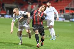 3. Liga; FC Ingolstadt 04 - Energie Cottbus; Zweikampf Kampf um den Ball Foul Max Plath (14 FCI) Hasse Tobias (14 ECO)