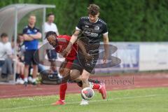 Bezirksliga - Saison 2025/26 - FC Fatih Ingolstadt - TSV Rohrbach - Maximilian Merkl schwarz Rohrbach - Bright Aikhionbare rot Fatih   - Foto: Meyer Jürgen