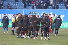 3. Liga - Saison 2025/26 - Hansa Rostock - FC Ingolstadt 04  - Die Spieler klatschen sich ab nach dem Auswärtssieg - jubel - Foto: Meyer Jürgen