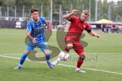 3. Liga; Testspiel; FC Ingolstadt 04 - 1. FC Heidenheim; Zweikampf Kampf um den Ball Yannick Deichmann (20, FCI) Honsak Mathias (17 HDH)