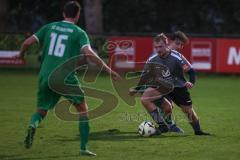 A-Klasse - Saison 2024/25 - FC Gerolfing II - TV 1861 Ingolstadt - Florian Uslar grün Gerolfing links - David Szymczyk grau Ingolstadt  - Leopold Wegmann #16 grün Gerolfing - Foto: Meyer Jürgen