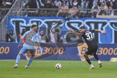 3. Liga; TSV 1860 München - FC Ingolstadt 04; Zweikampf Kampf um den Ball Pascal Testroet (37, FCI) Maier Philipp (26 TSV)